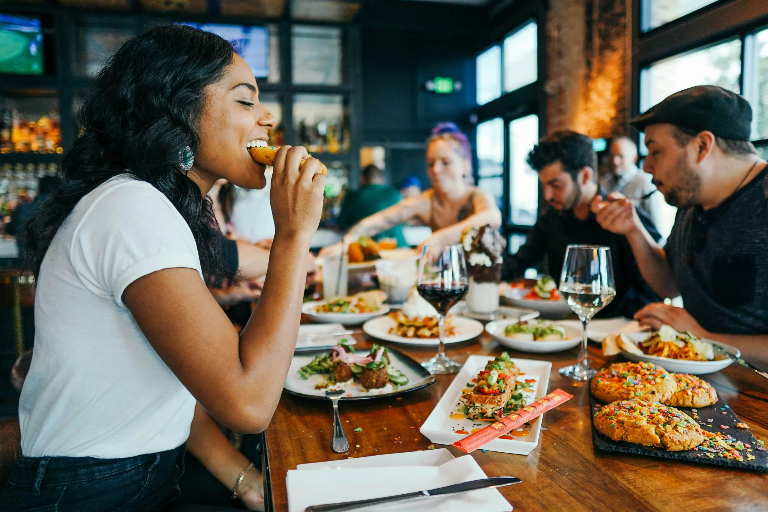 alexhaneyCAhjZmVk5H4unsplash 1 | Tableo Restaurant booking