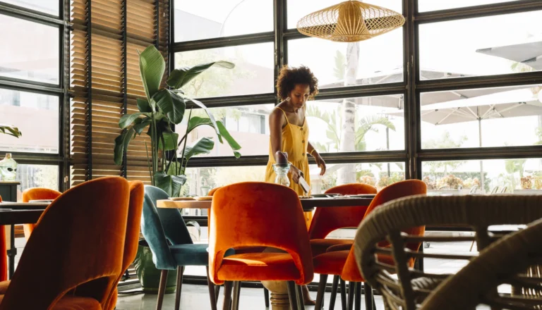 warm tones restaurants